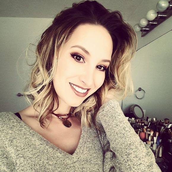 Meet your Posher, Christine - Picture 1 of 1